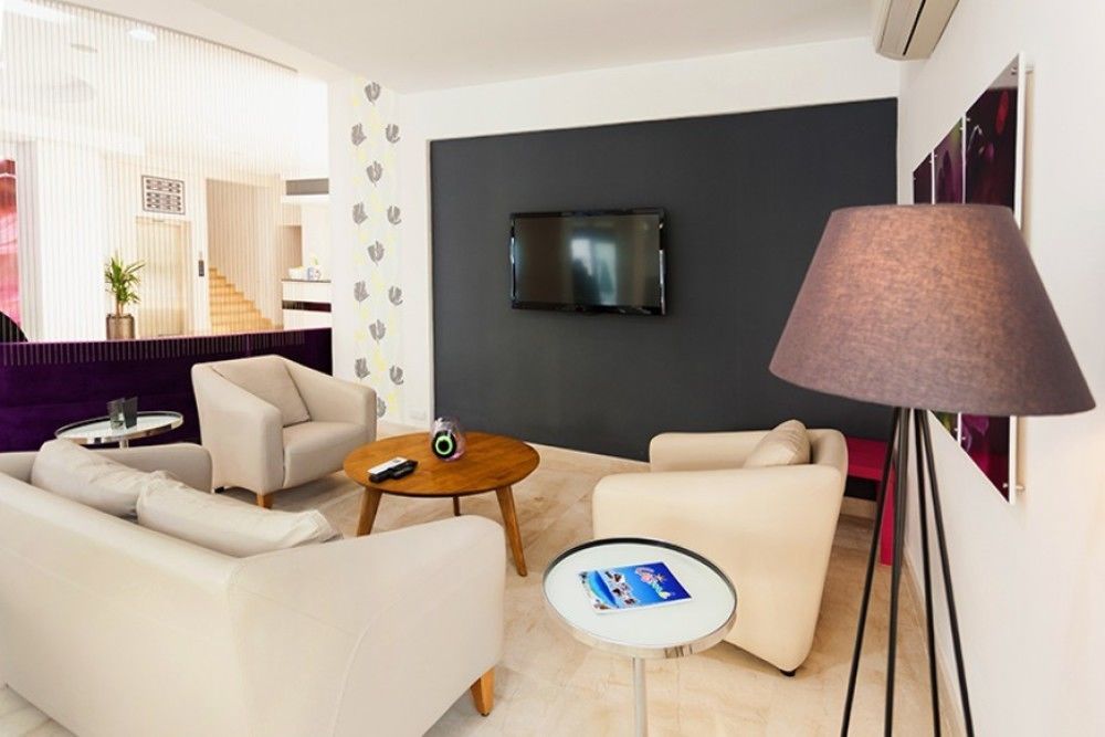 Hotel Ege Tulip Çeşme Esterno foto