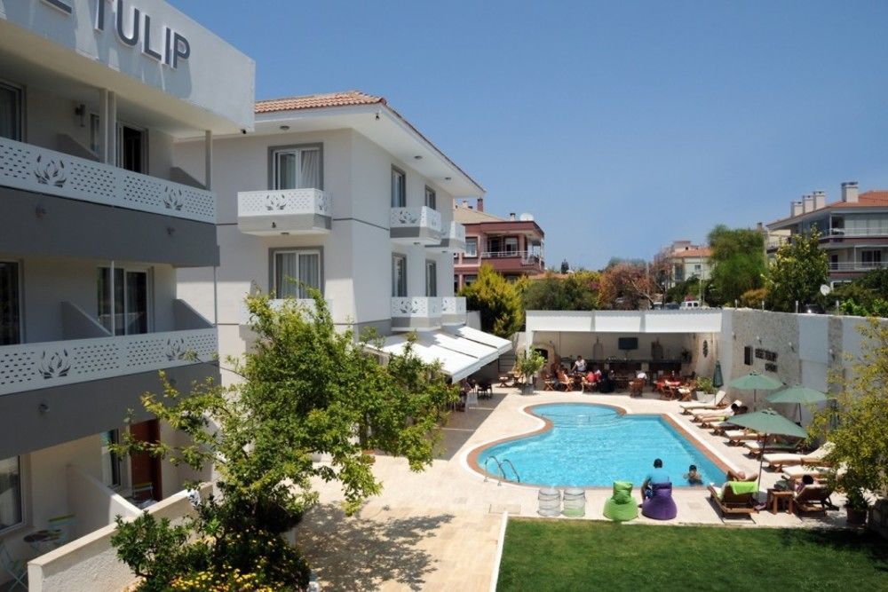 Hotel Ege Tulip Çeşme Esterno foto